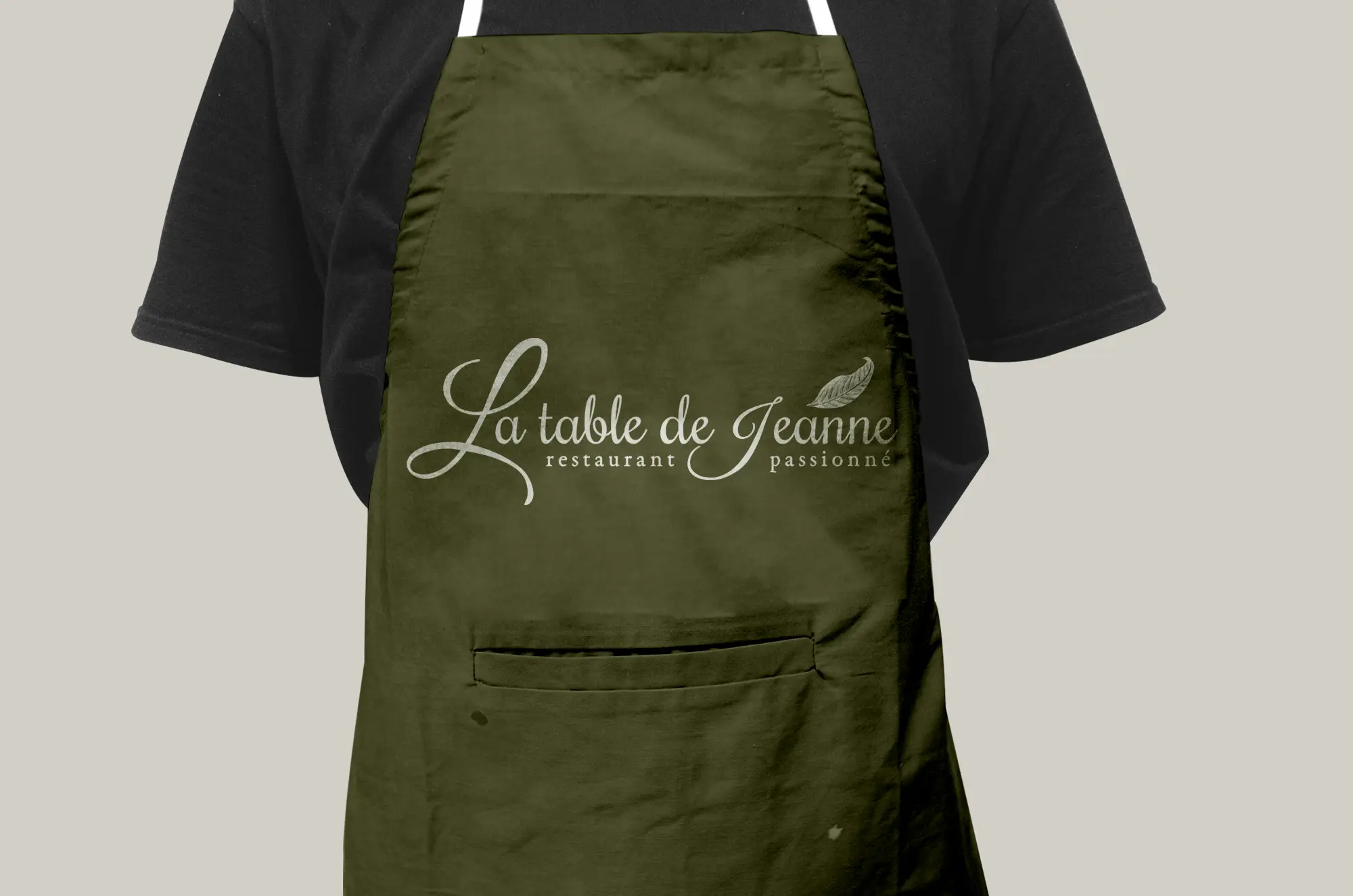 Présentation logo - La Table de Jeanne - Tablier